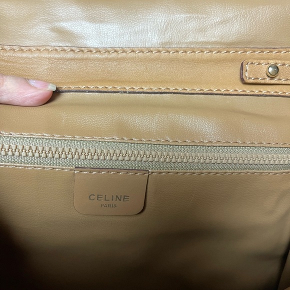 Authentic Celine vintage leather crossbody bag M05 (A2083) - Picture 8 of 13